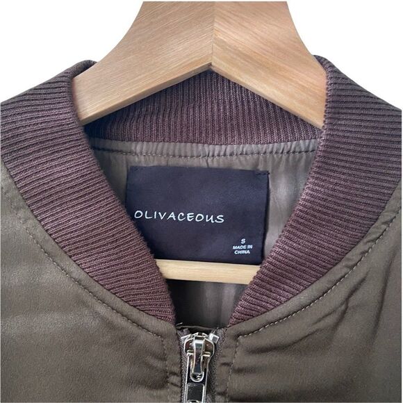 NEW Olivaceous Floral Embroidered Satin Bomber Jacket in Size Small - Picture 8 of 10